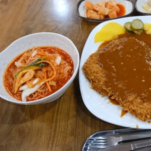 감치래비빔국수