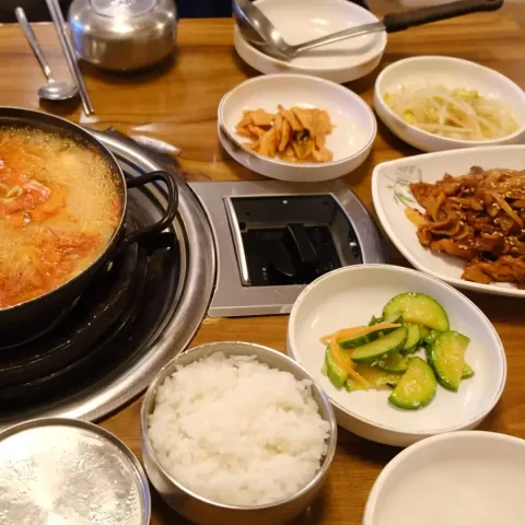 솜씨마을김치찌개