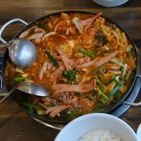 운암명가부대찌개철판구이전문점