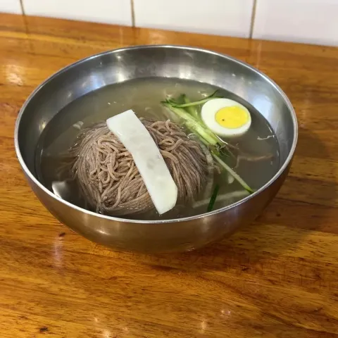 막불감동